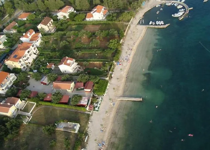 Apartments Adria